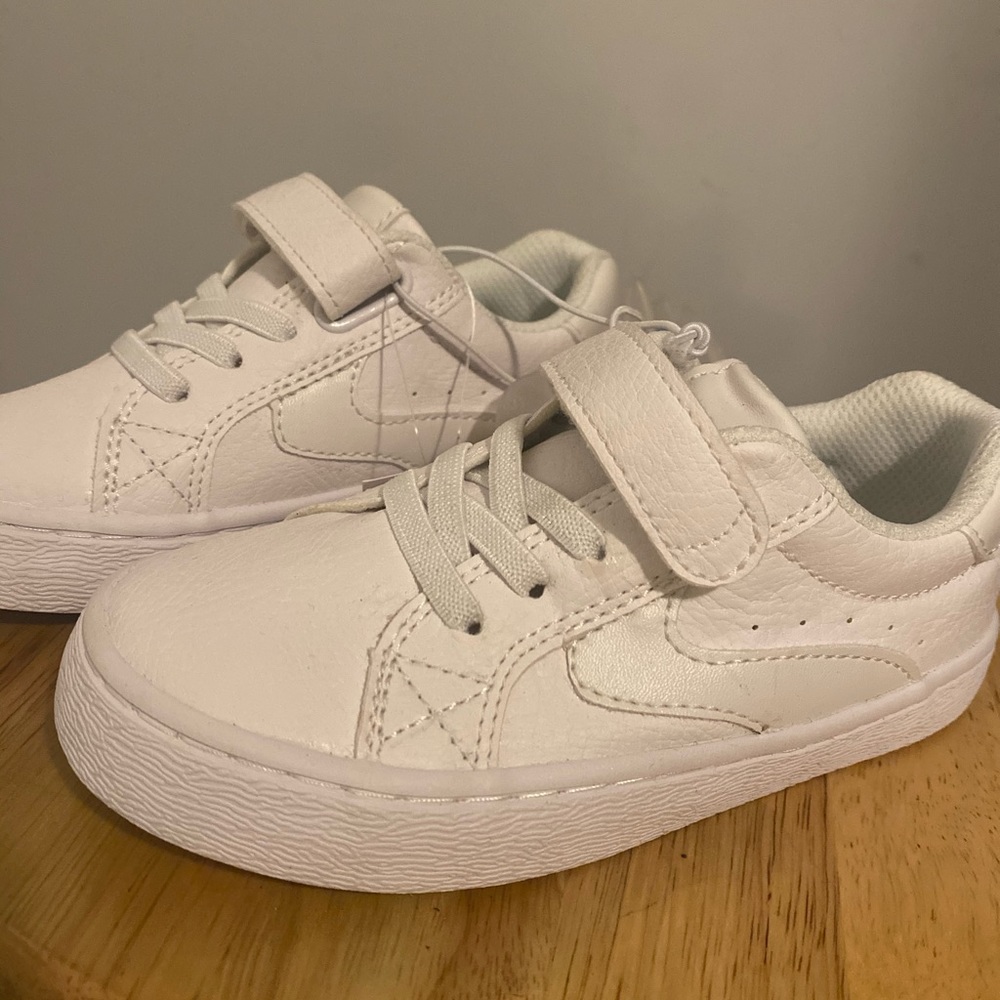 NWT Toddler Children’s Place Sneakers